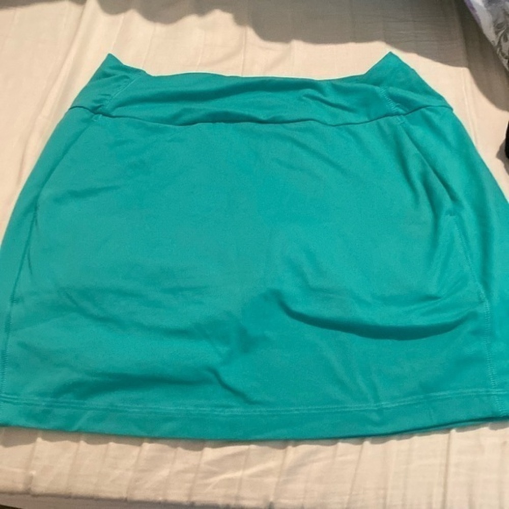 Under Armour golf skort